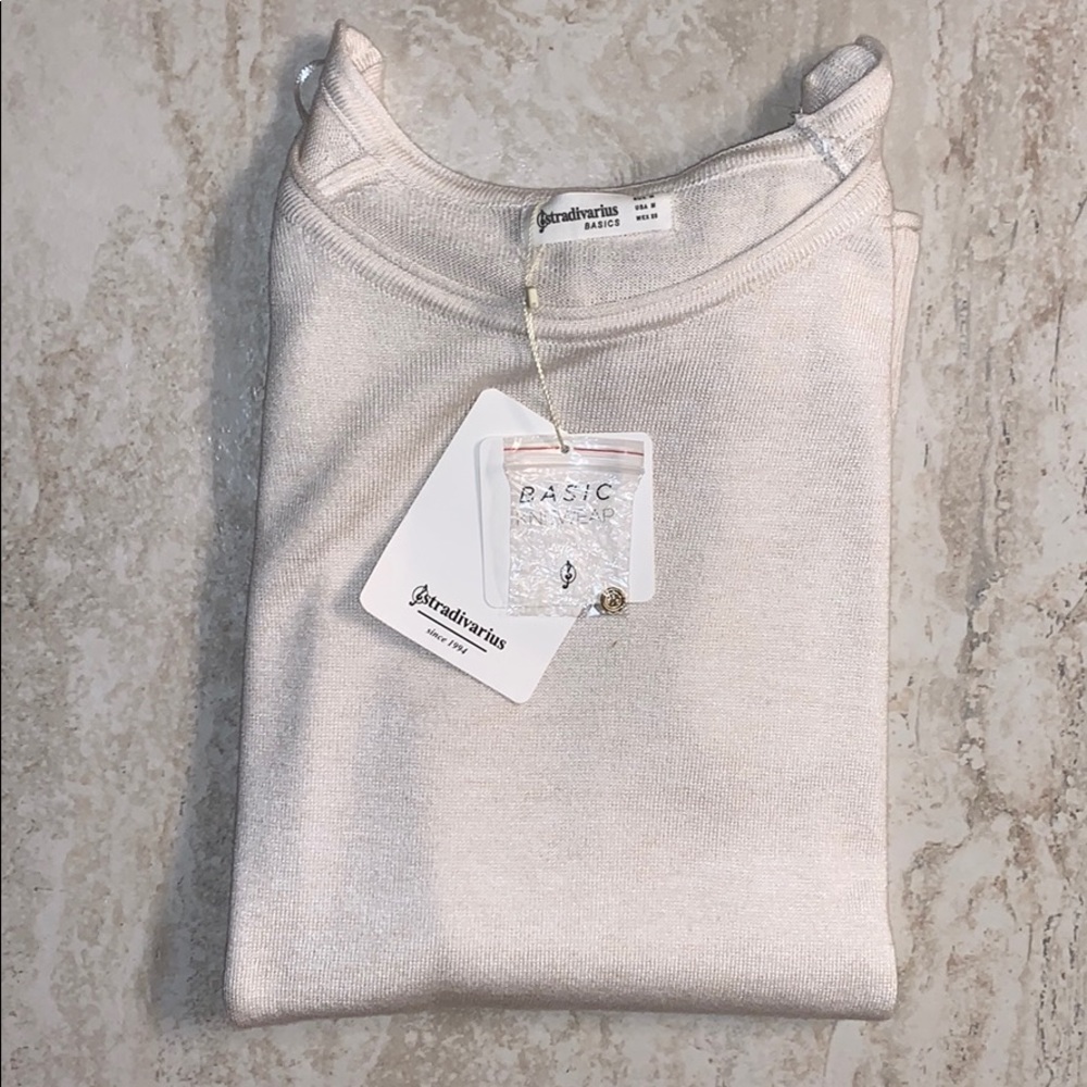 BRAND NEW créme elegant long sleeve - Medium